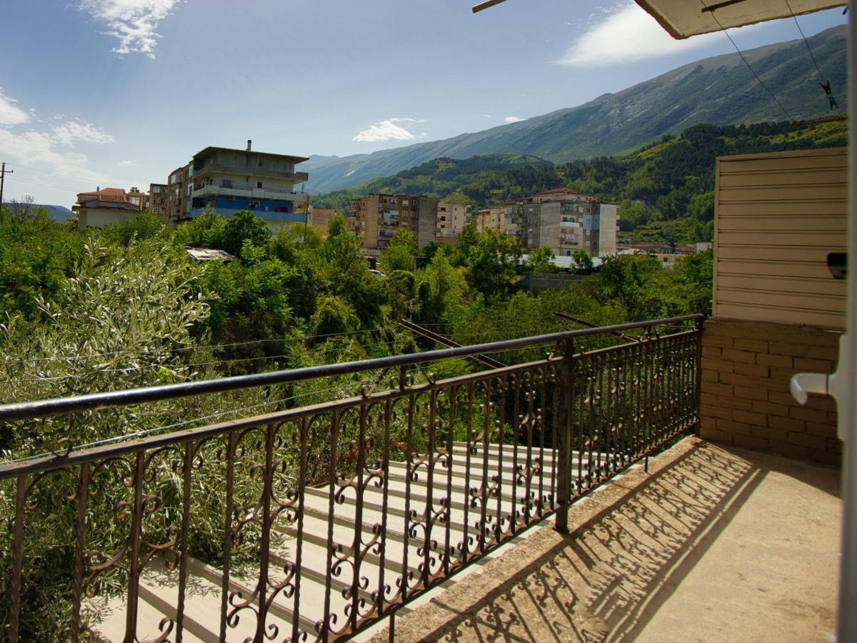 Honey-House “Kastrioti” Apartment Përmet Стая снимка