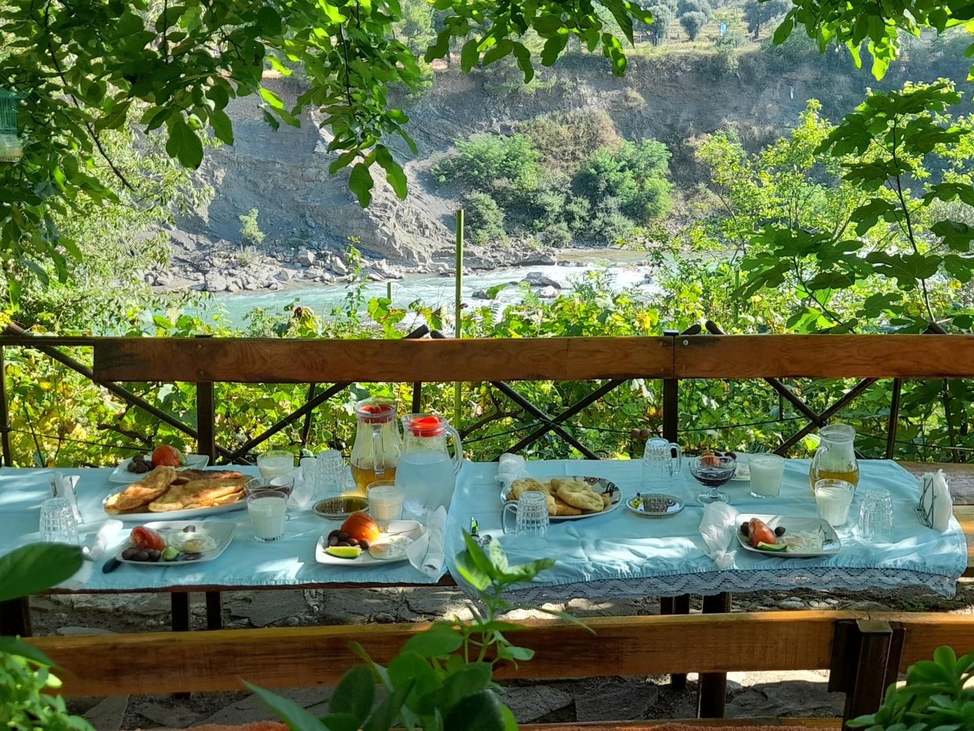 Honey-House “Kastrioti” Apartment Përmet Екстериор снимка
