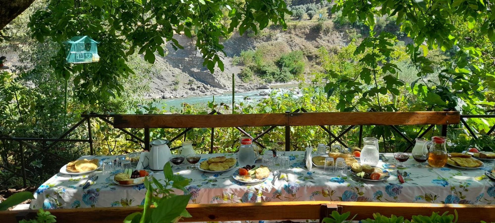 Honey-House “Kastrioti” Apartment Përmet Екстериор снимка